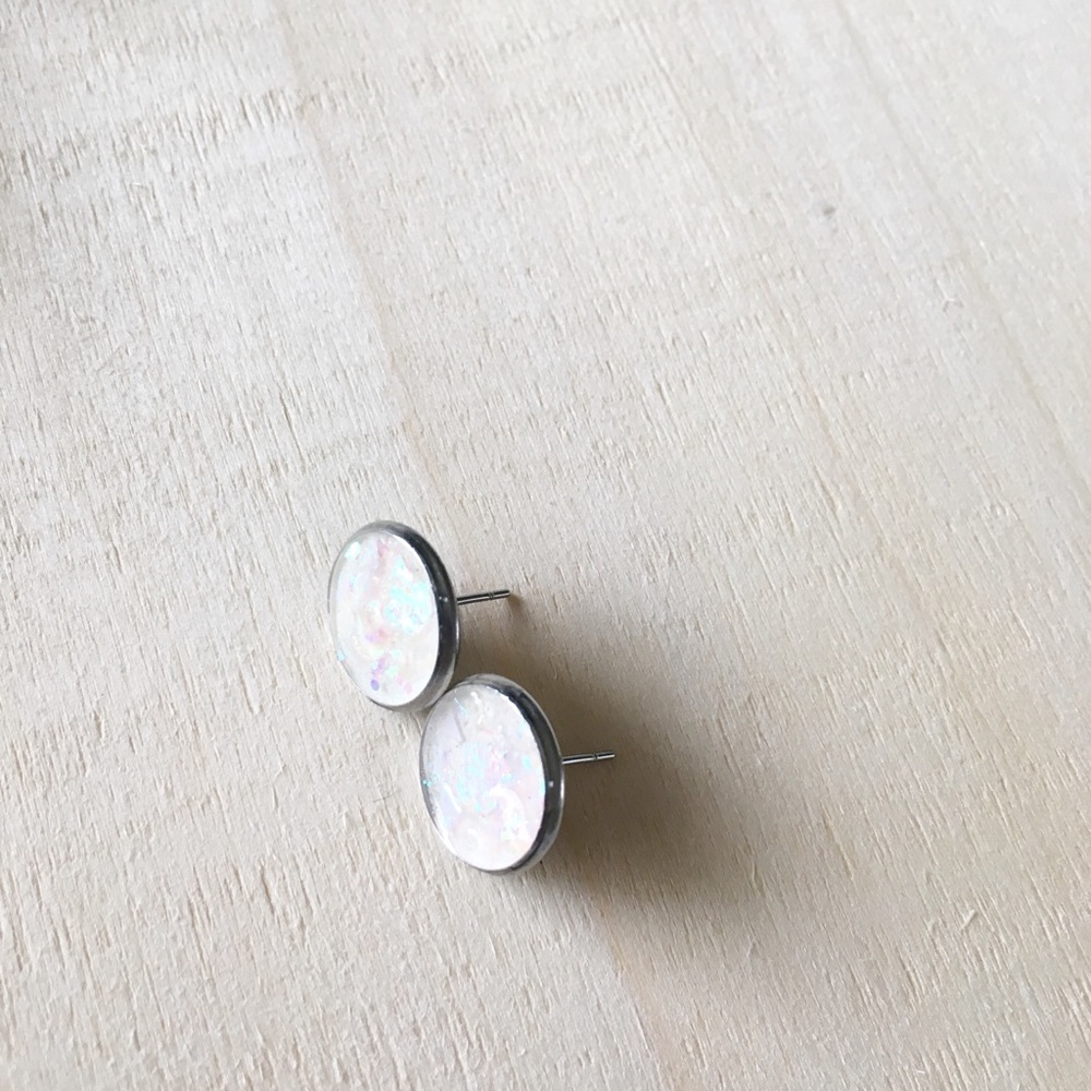 Cute earrings🦚 - Picture 3 of 4